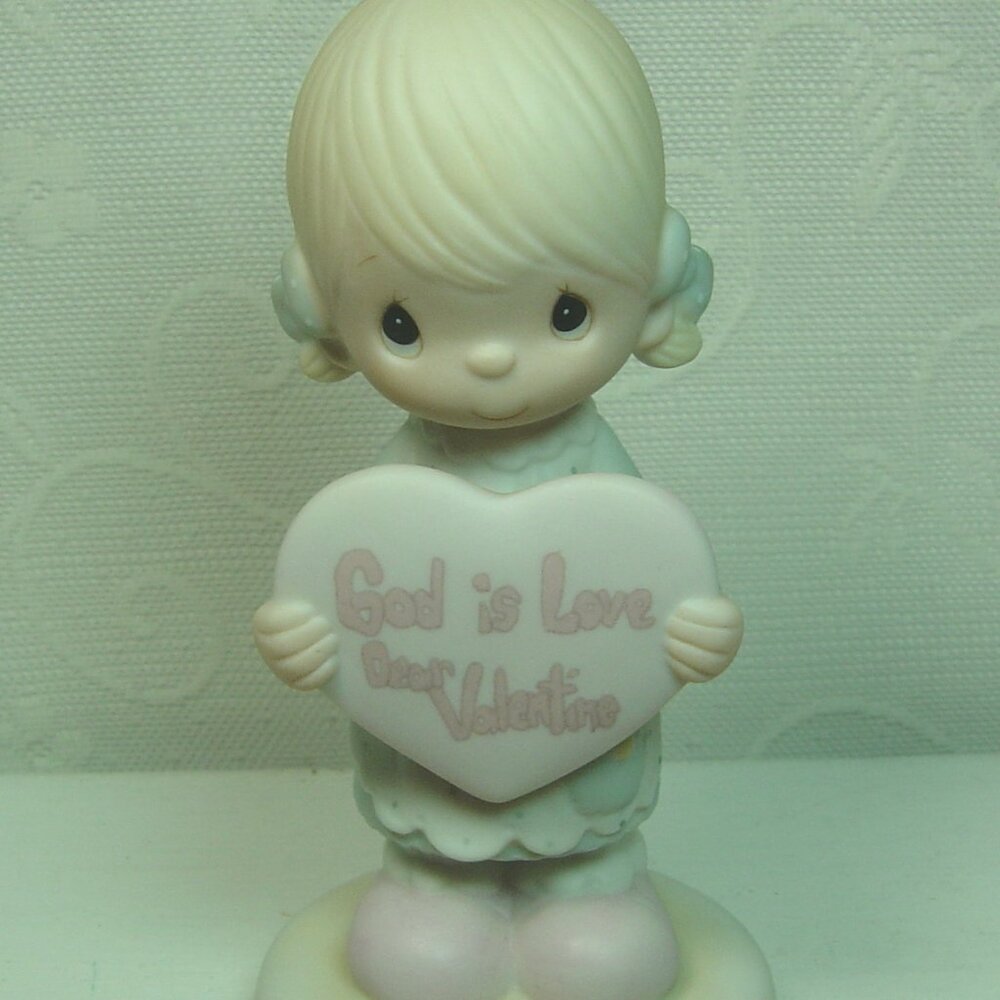 Vintage Jonathan & David figurine-"God is Love Dear Valentine"--1981